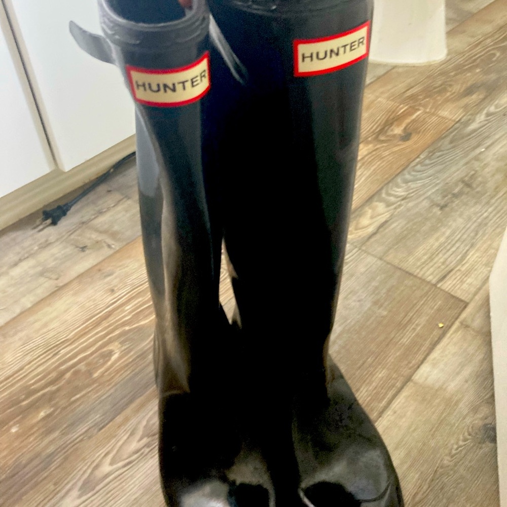 Women’s hunter boots size US 8
